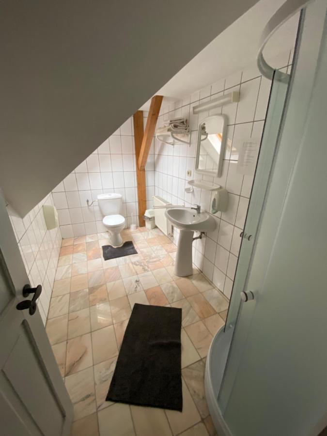 Voeroes Guest House เตอร์กู เซกูเยสก์ ภายนอก รูปภาพ